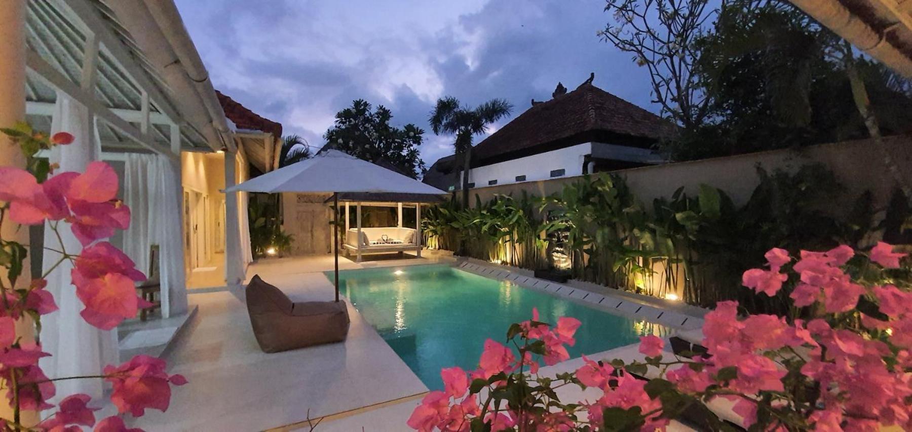 La Dolce Villa Seminyak  Exterior photo